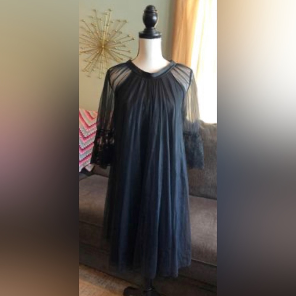 Vintage Vanity Fair Black Chiffon Peignoir - Women’s Size 30